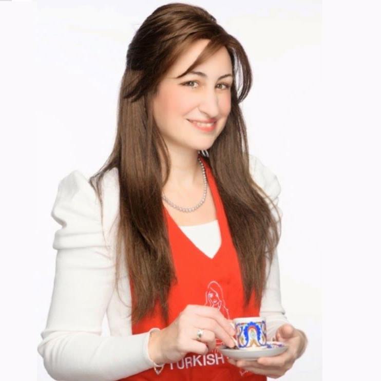 Gizem Salcigil White Photo