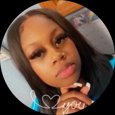 Dezirae Klotzer Photo